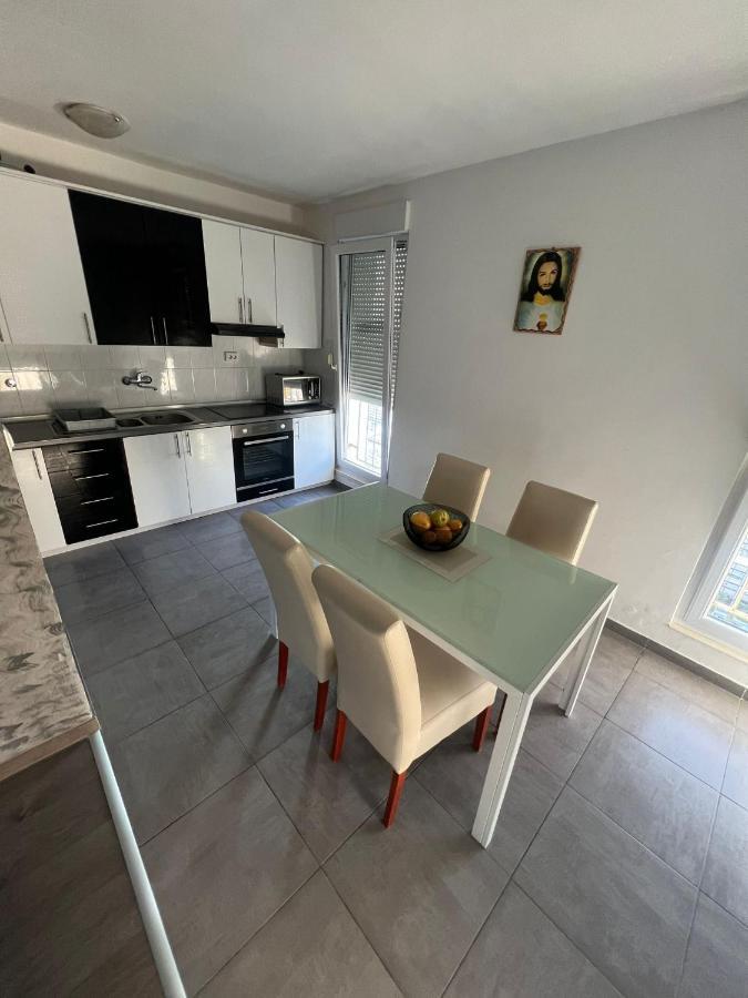 Apartman Duzel Appartement Split Buitenkant foto